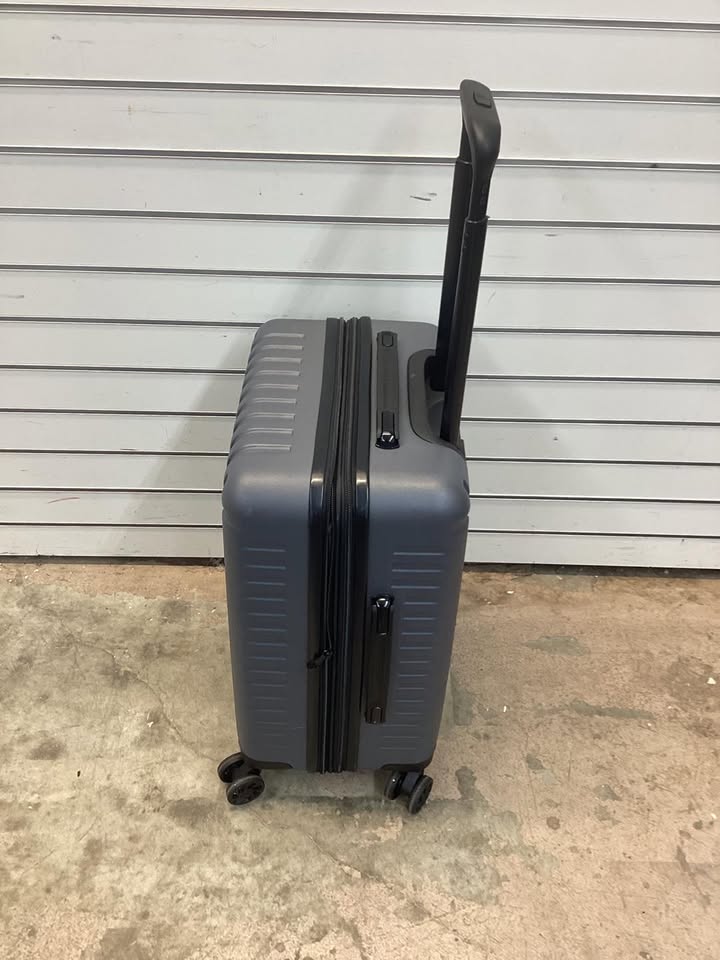 Lightly Used iFLY Smart Departure Hardside 2-Piece Luggage Set, Charcoal