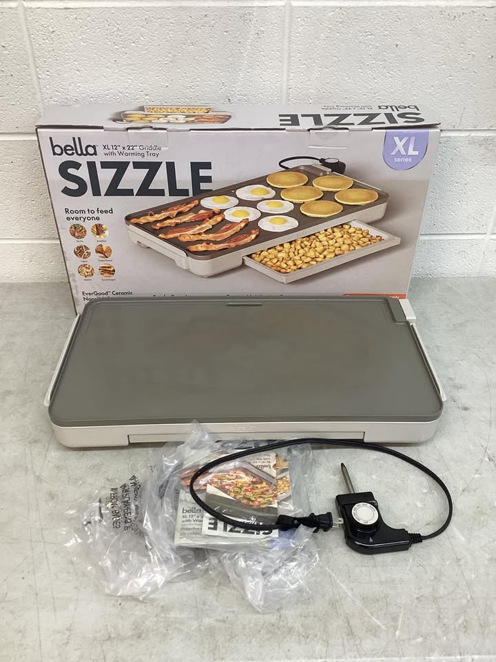 Lightly Used Bella 12" x 22" XL Griddle with Warming Tray