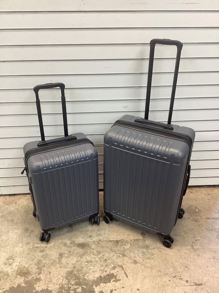 Lightly Used iFLY Smart Departure Hardside 2-Piece Luggage Set, Charcoal