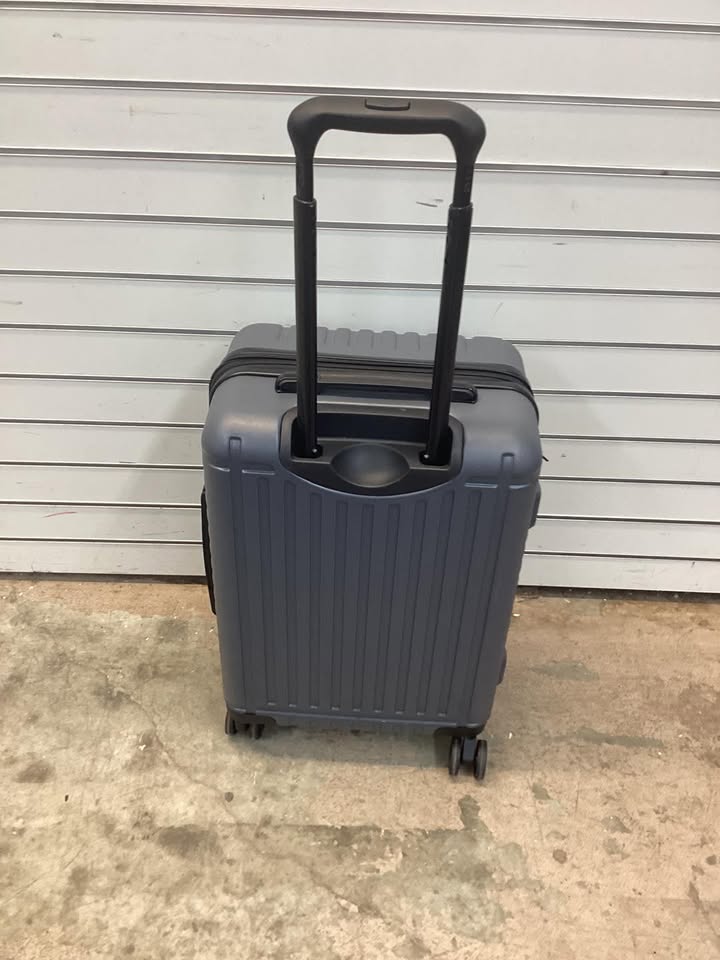 Lightly Used iFLY Smart Departure Hardside 2-Piece Luggage Set, Charcoal