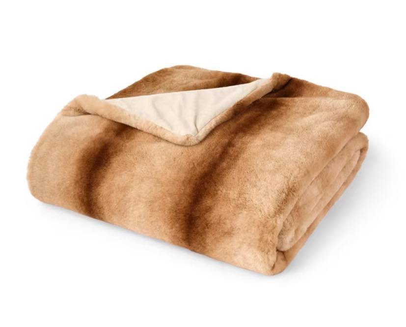 Member's Mark Luxury Faux Fur Throw, 60" x 70"