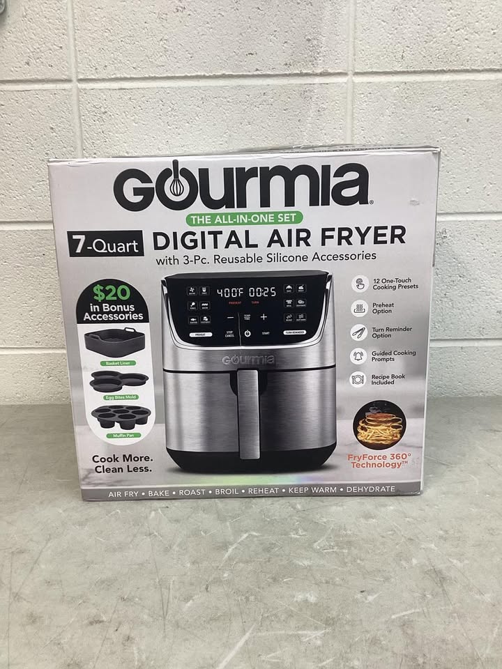Lightly Used Gourmia 7-Quart Digital Air Fryer, Includes 3-Piece Silicone Accessory Set