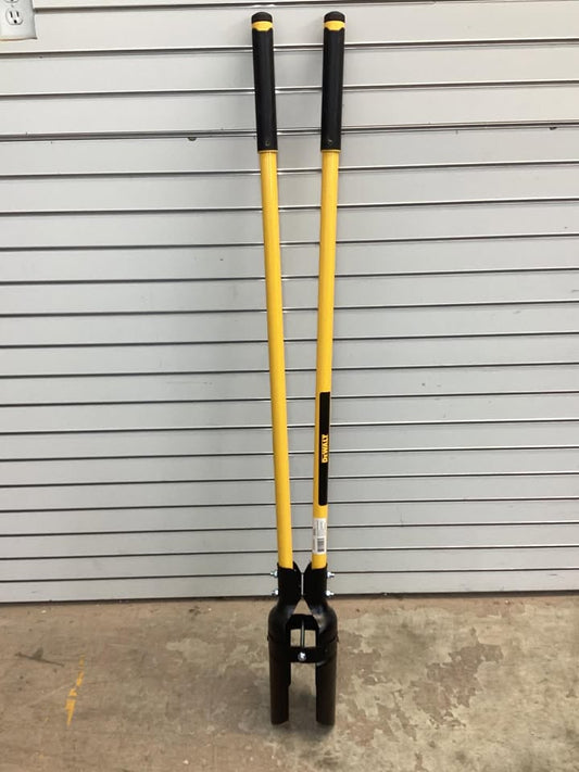 Dewalt 46 in. Fiberglass Handle Post Hole Digger