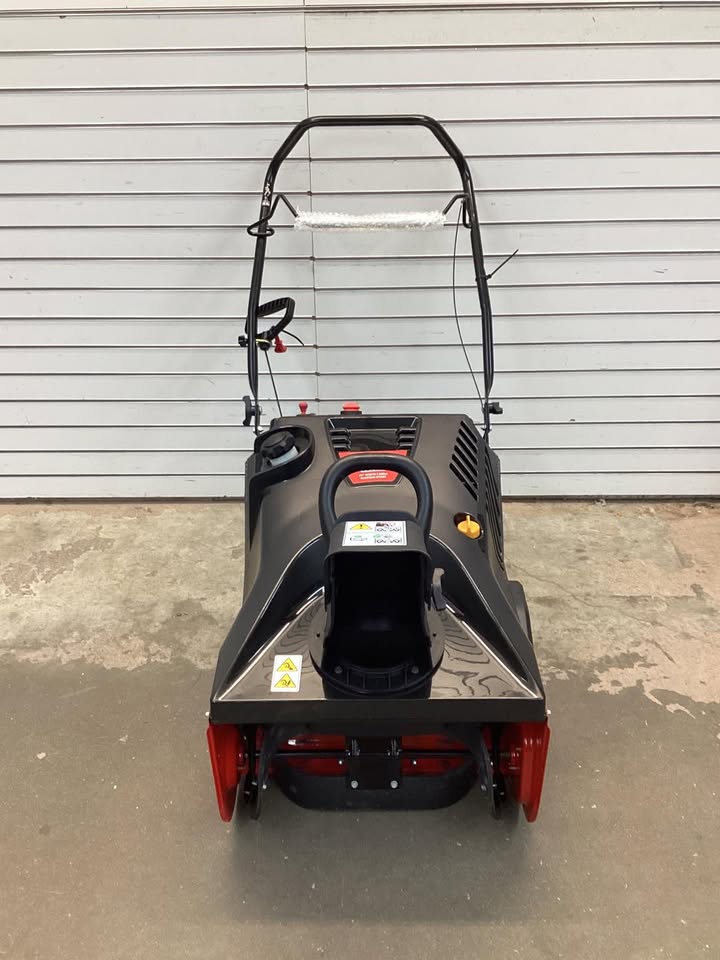 CRAFTSMAN SB270 21.0-in Single-stage 208-cc Push with auger assistance Gas Snow Blower