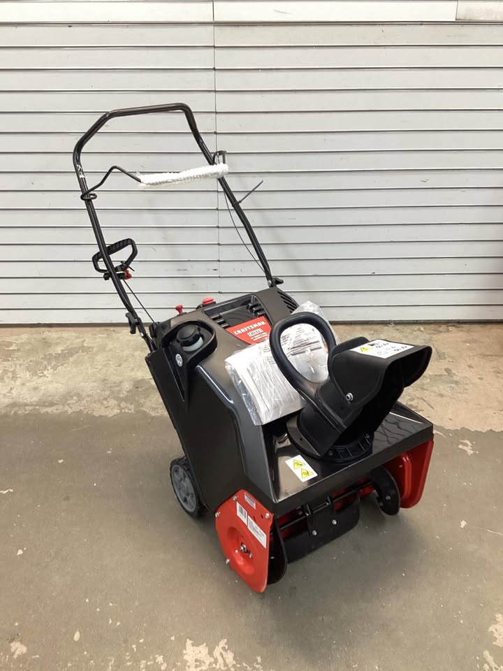 CRAFTSMAN SB270 21.0-in Single-stage 208-cc Push with auger assistance Gas Snow Blower