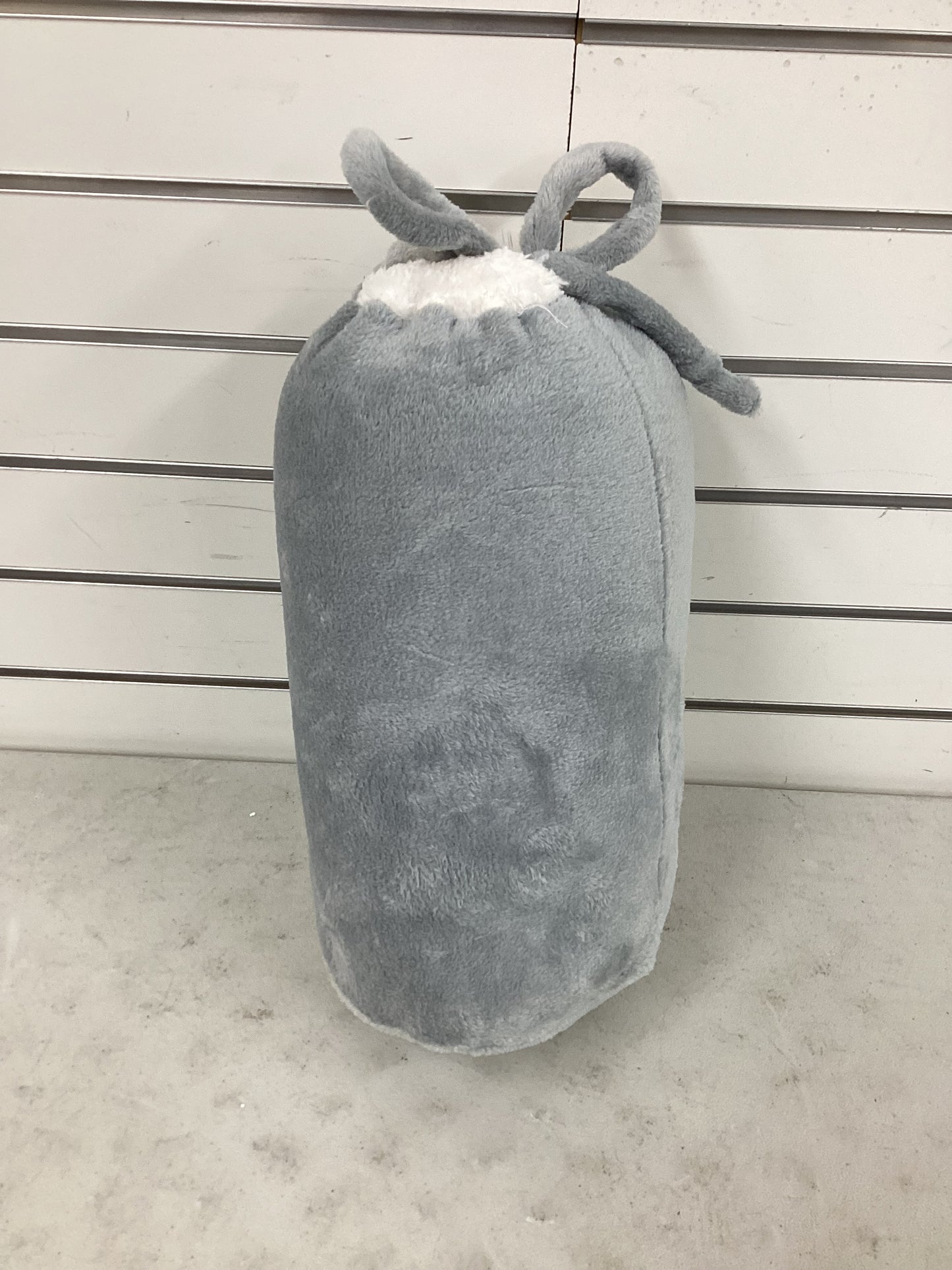 Cozelle 80" x 60" Oversized Plush Throw w/ Sherpa Trimmed Bag